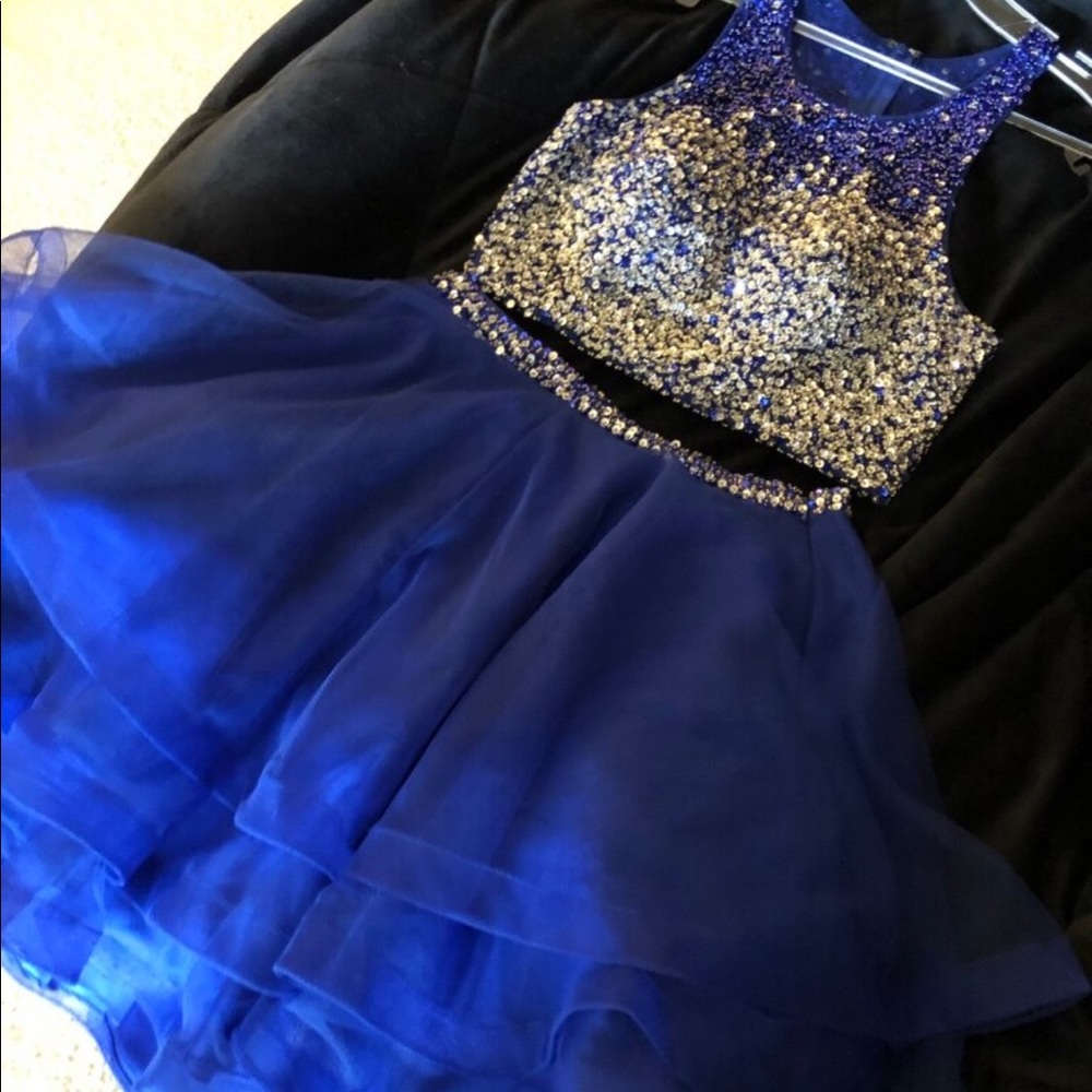Semi dress